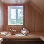 Haus Tofino بيت للعطل