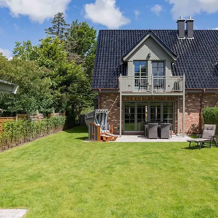 Haus Tofino *